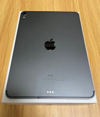 iPad pro 2018 11インチ256GB セルラー　スペースグレー
