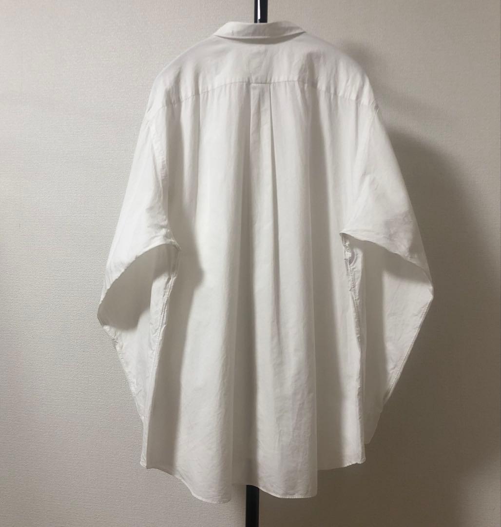 新型 美品 ✨ 23ss サイズ2 コモリシャツ　白　comoli
