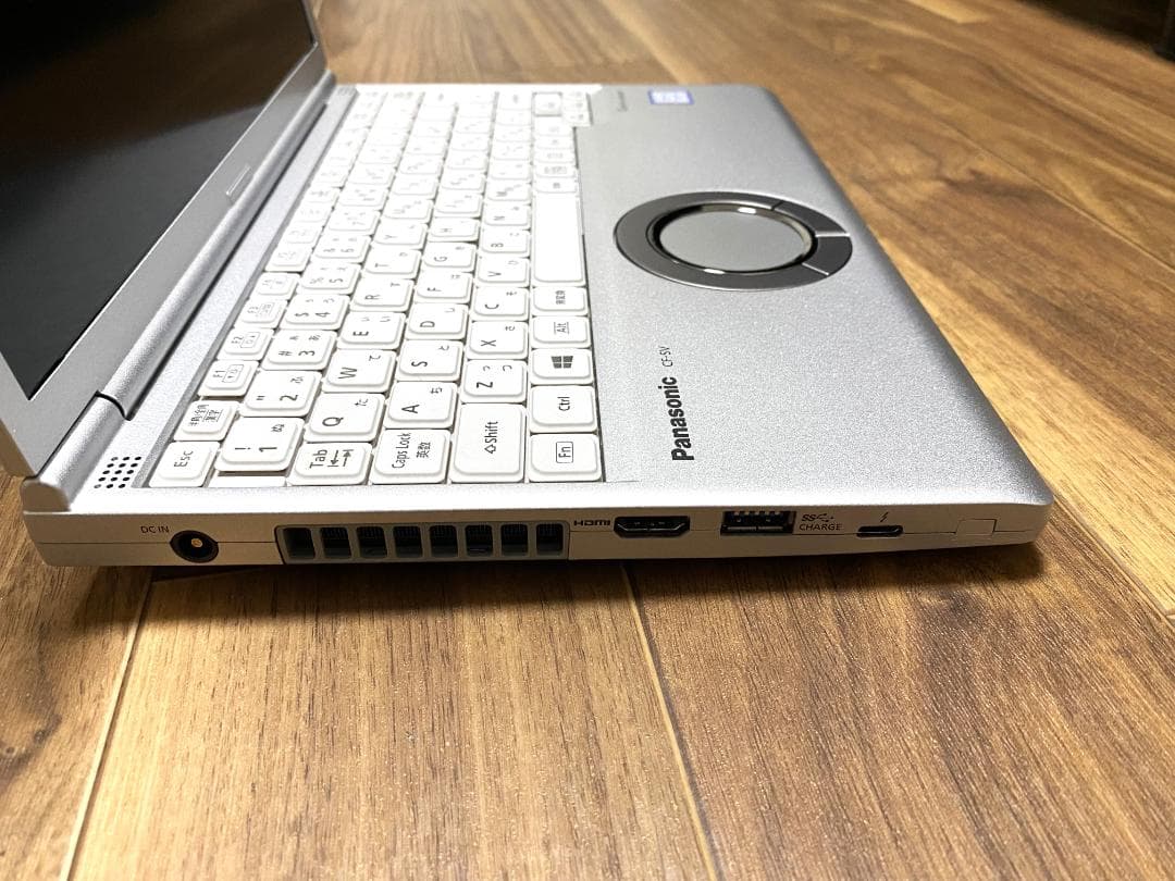 【高性能】Let's note SV8/SSD256GB/メモリ8GB/シルバー