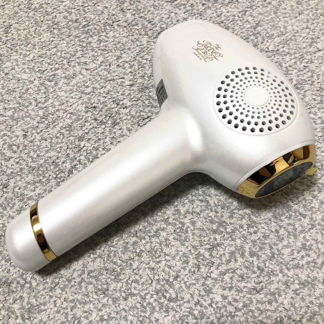 【匿名配送】未使用！ フォトリフト35 美顔器 ファスナーケース付き