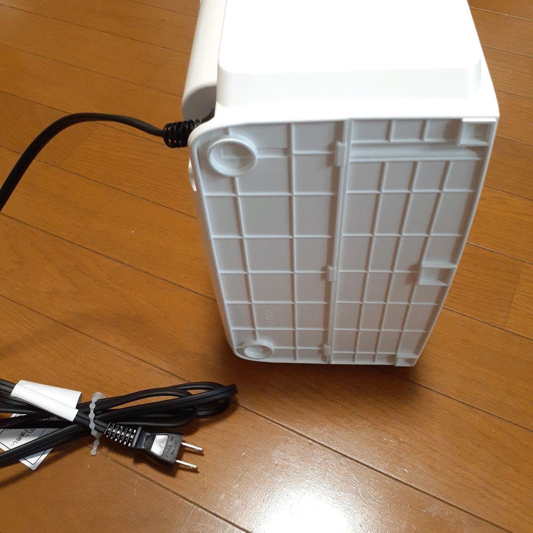 ダイニチ工業　セラミックファンヒーター ホワイト