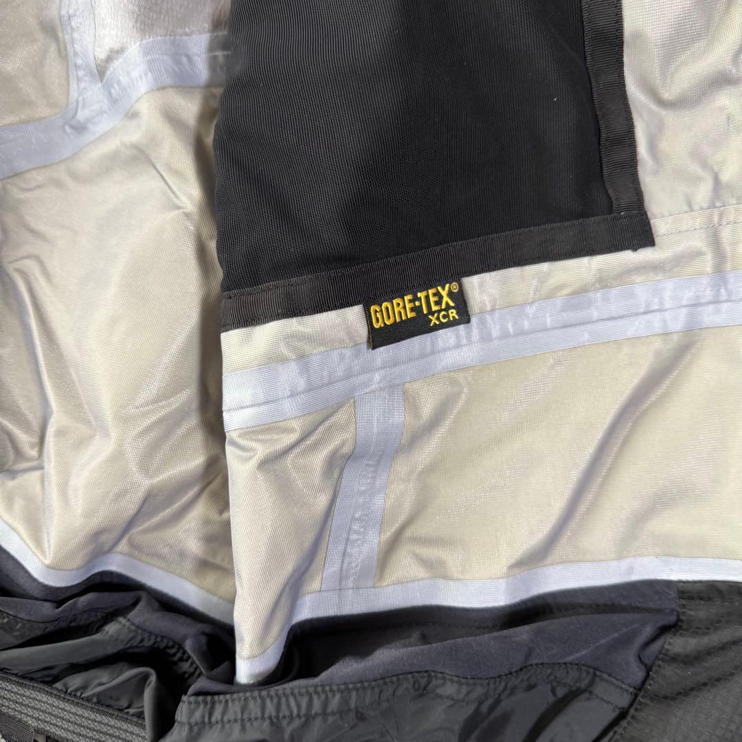 BURTON AK バートン GORETEX XCR ジャケット パーカー