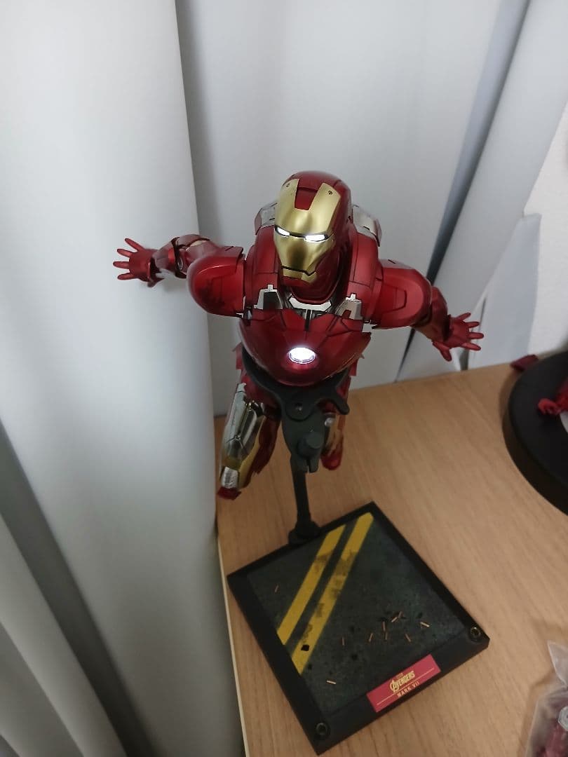 お*も様 ホットトイズアイアンマンマーク7 ダイキャスト