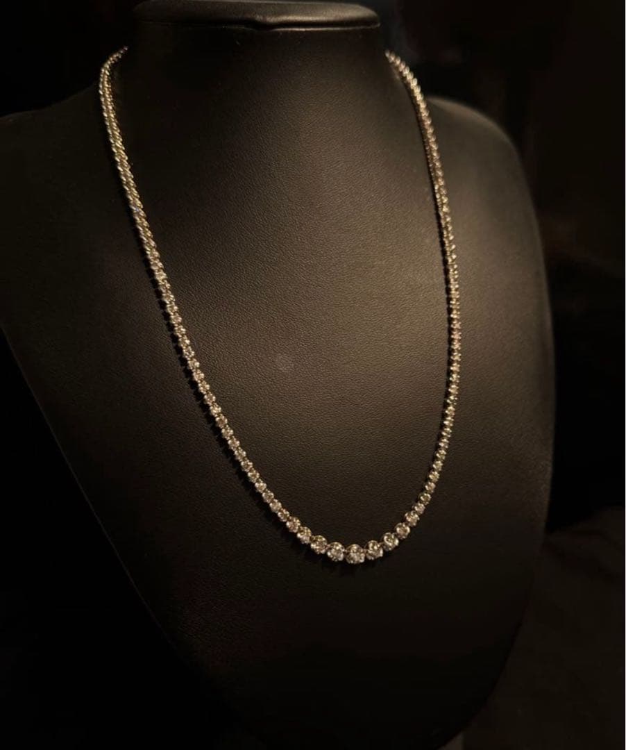 K18WG テニスネックレスダイヤモンド5.5ct