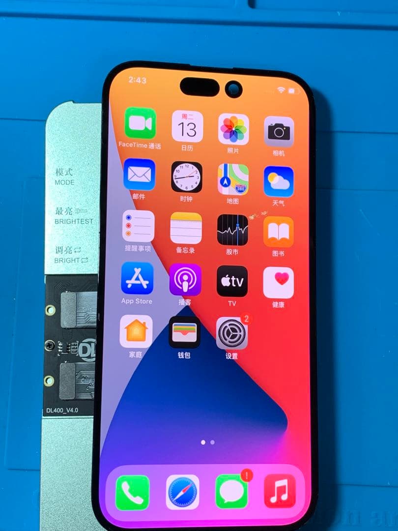 iPhone15純正再生パネル15-2J