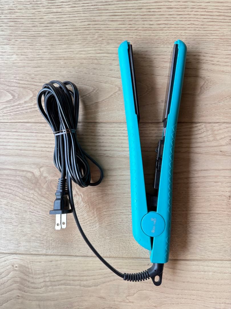 BOUTANIC ヘアアイロン　ストレートアイロン