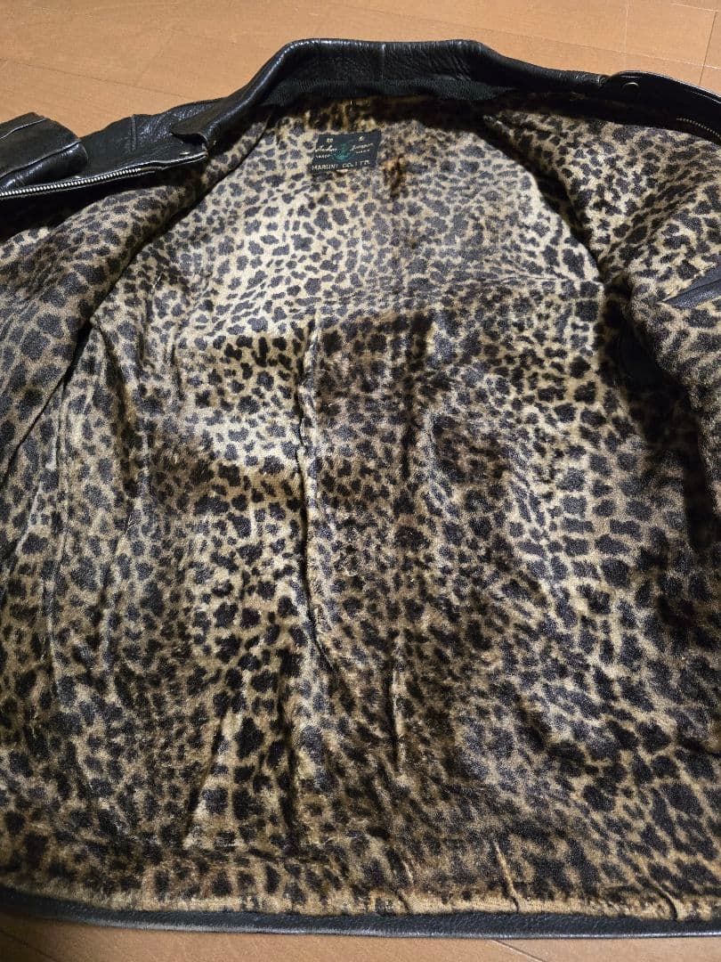 ジャパンヴィンテージ.レザージャケット ベルト付き 黒.M