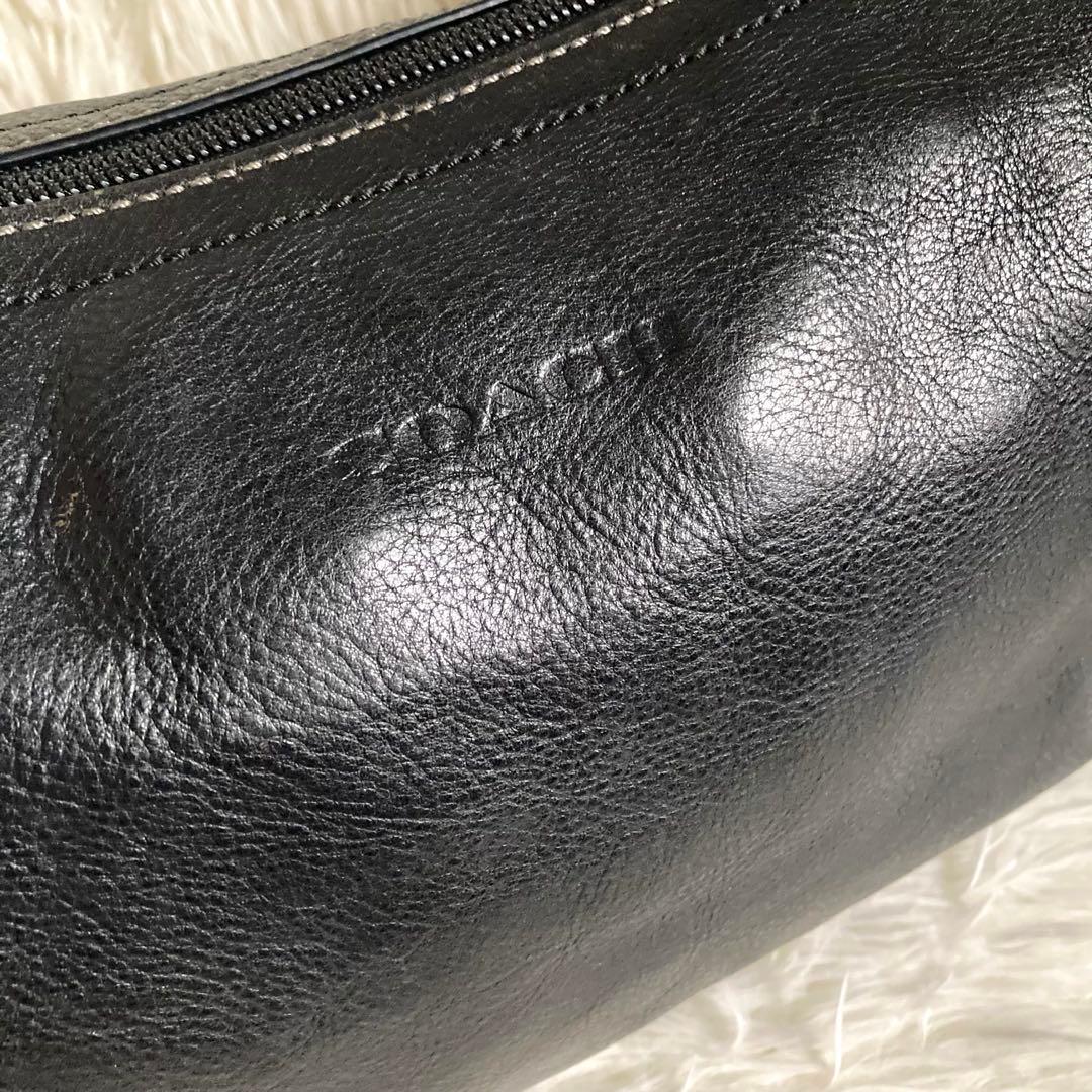 ＊B＊COACＨ　斜めがけショルダーバッグ　クロスボディ レザー　ブラック