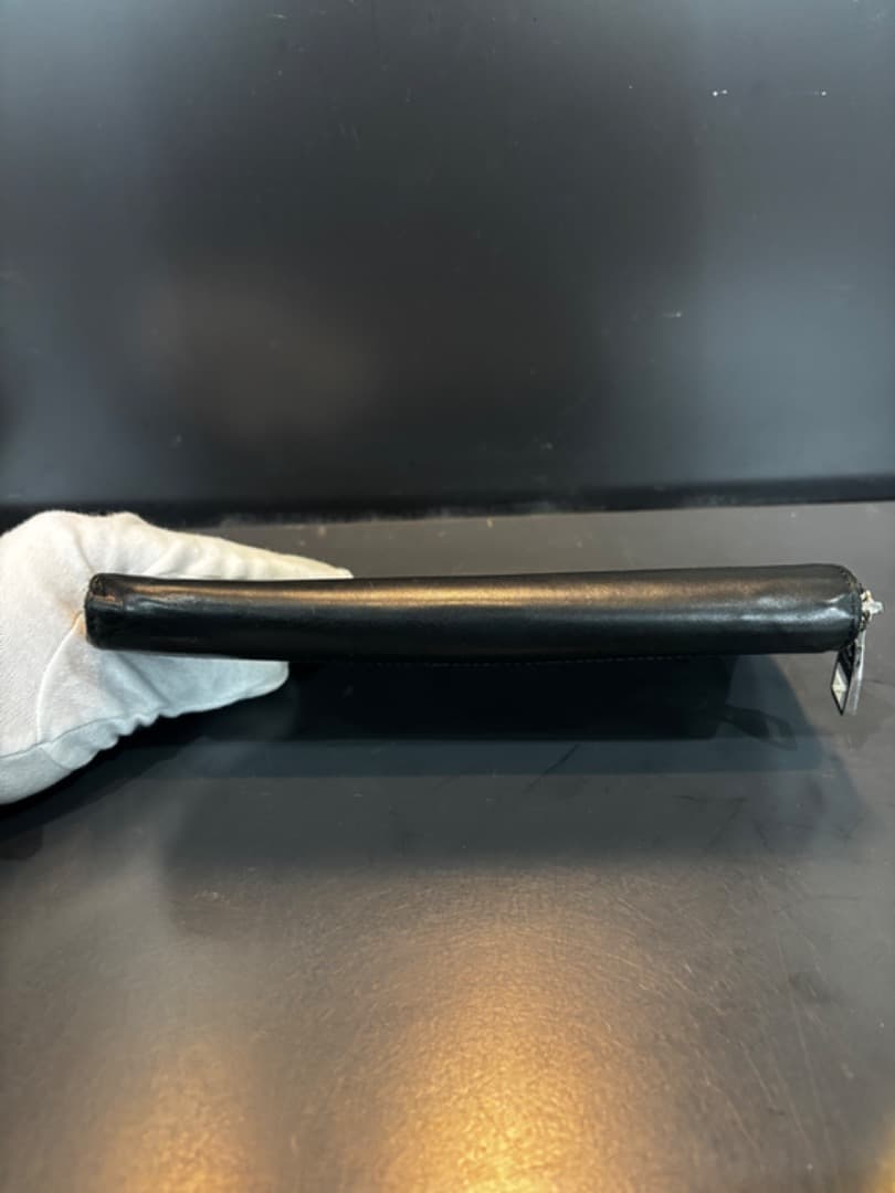 LOUIS VUITTON モノグラムマカサージッピーウォレット ヴェルティカル