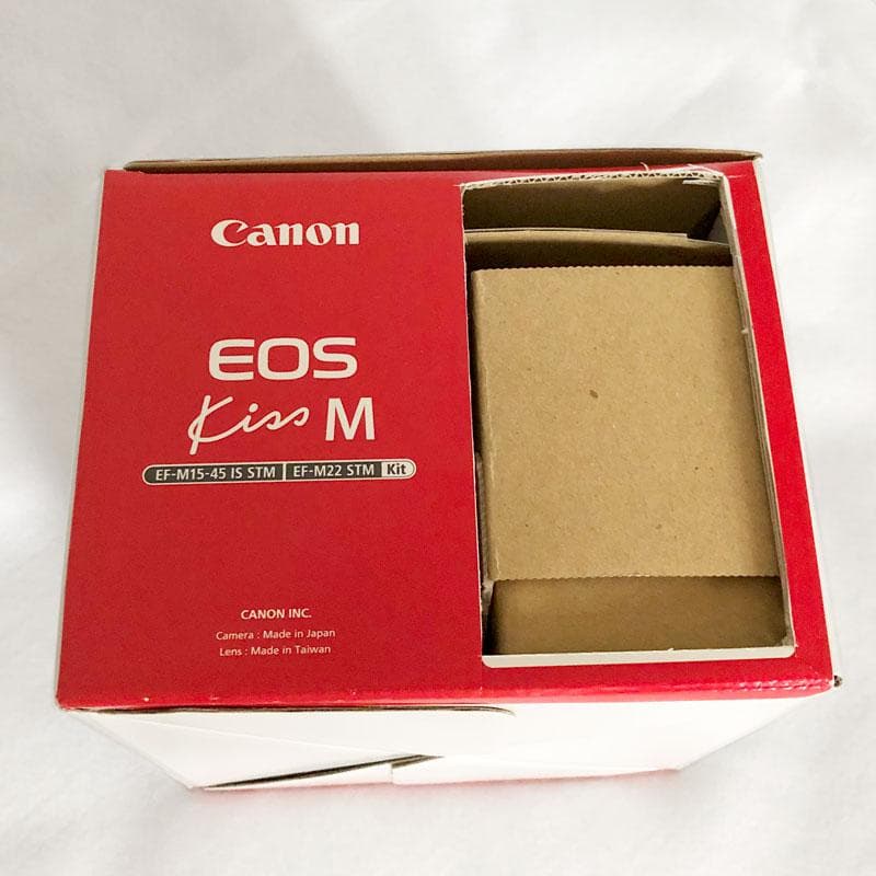 Canon EOS Kiss M ダブルレンズキット ホワイト【美品】おまけ多数