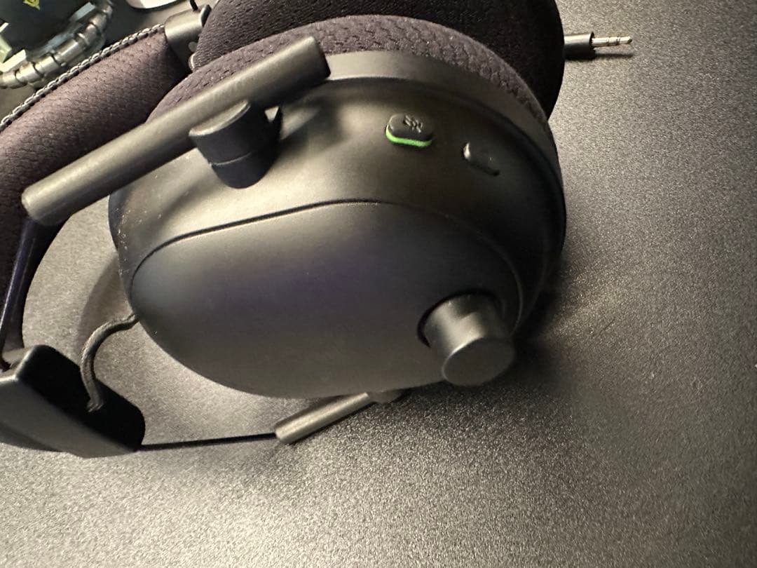 Razer blackshark v2 pro 中古