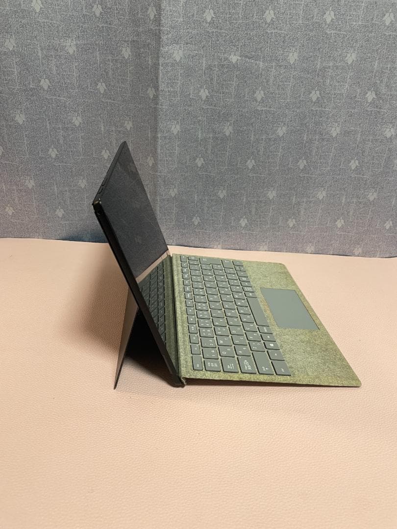 8005★Surface Pro★第８世代　Core i5★SSD★25H2
