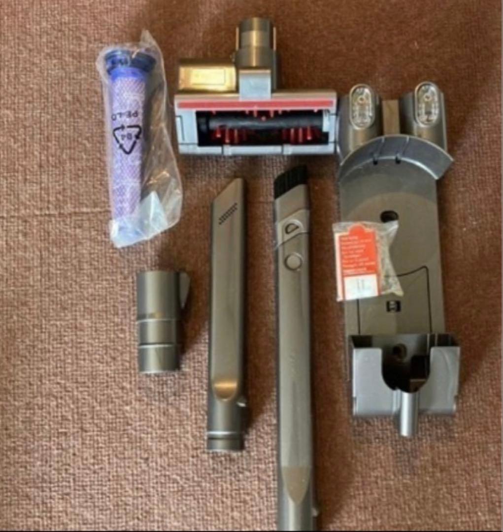 Dyson V6 スティッククリーナー 本体　お値下げしました‼️