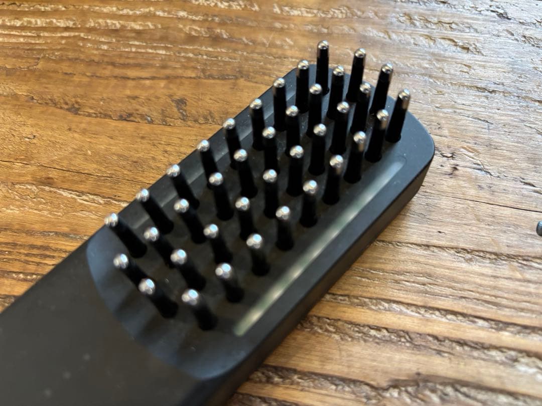 ほぼ未使用★エレキブラシ（Brighte)美顔器／スカルプブラシ（未使用品）付