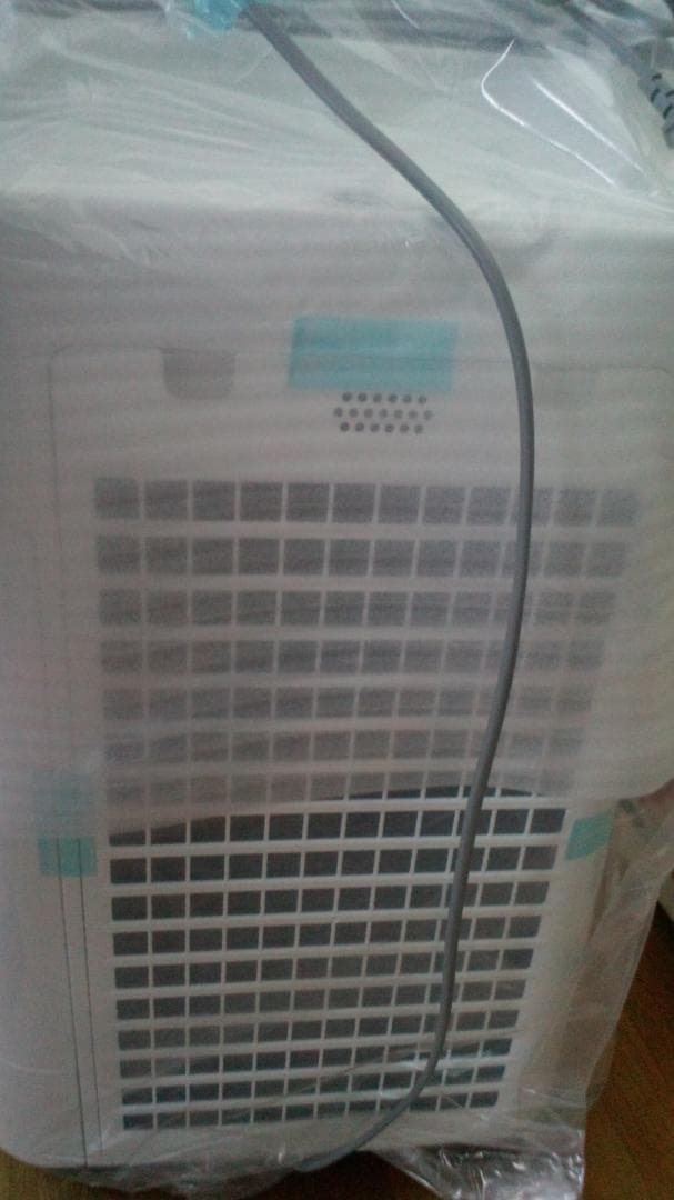 空気清浄機　SHARP KC-500Y9-W プラズマクラスター　リビング