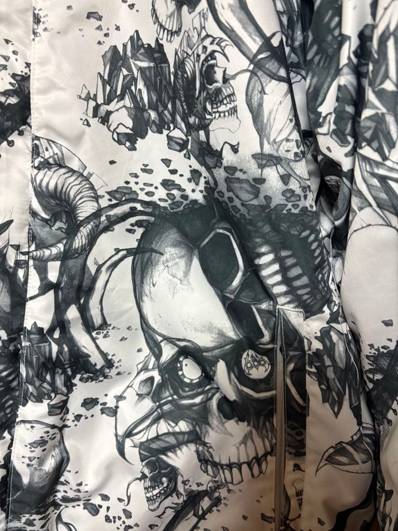 686 スカルデザイン L スノーボード　ウェア　アウター