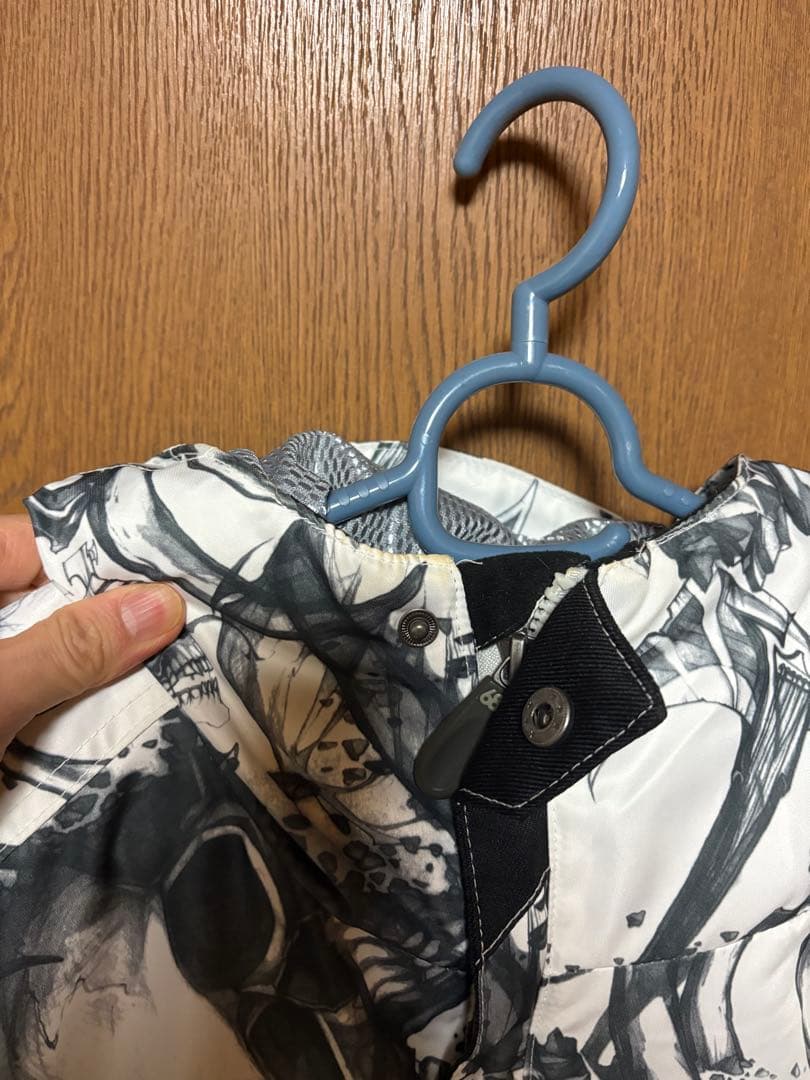 686 スカルデザイン L スノーボード　ウェア　アウター