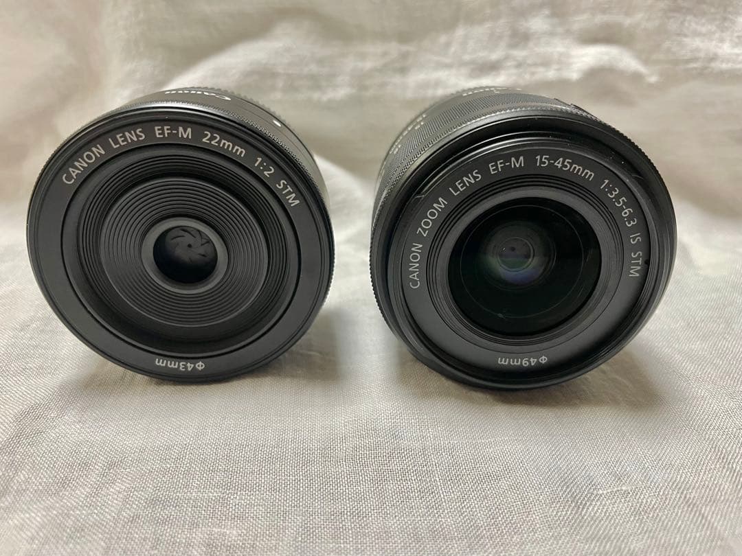 canon EOS M100ダブルレンズキットおまけ付き