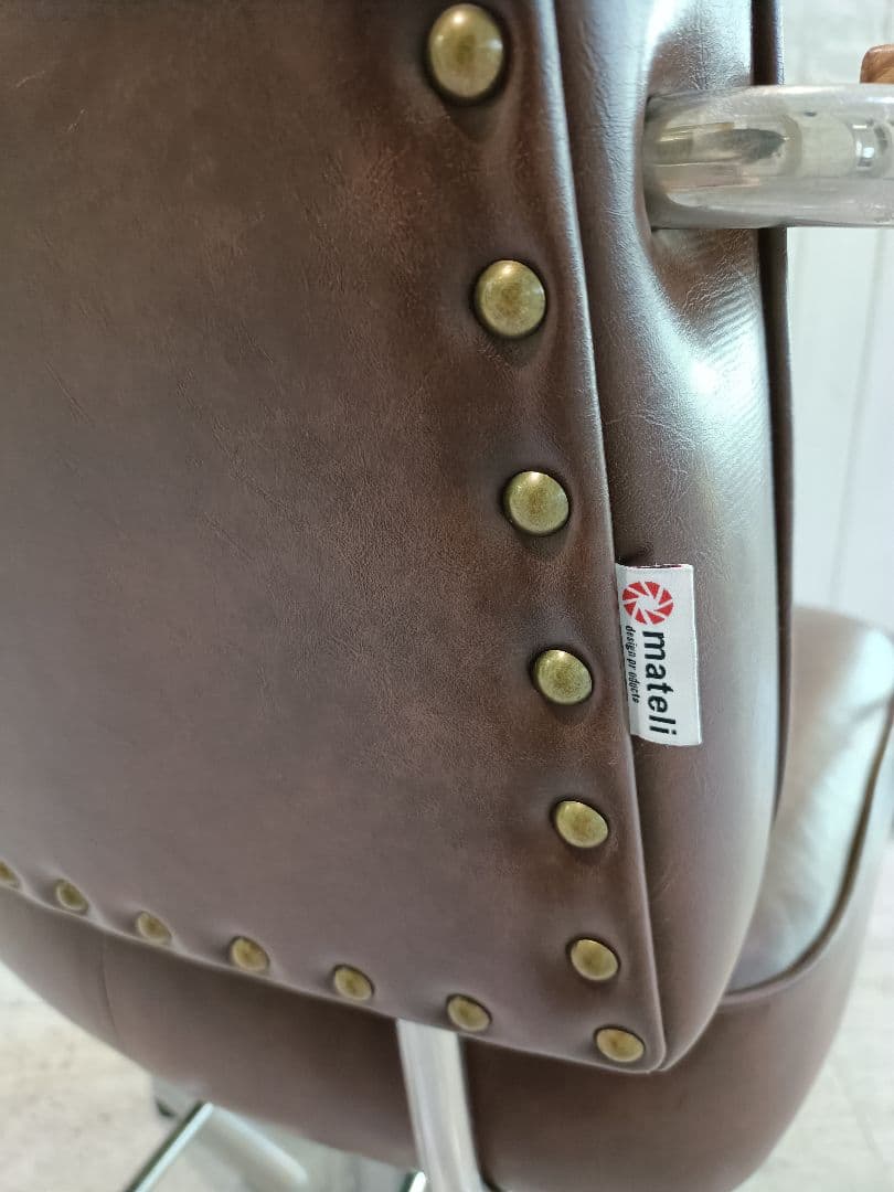 美容室　 ビンテージ風ブラウン回転椅子 （2月末までに取りに来れる方！）