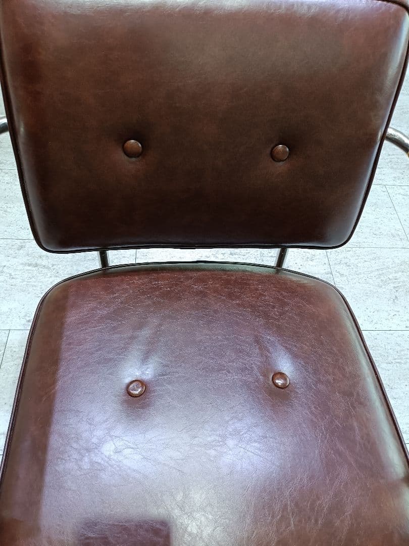 美容室　 ビンテージ風ブラウン回転椅子 （2月末までに取りに来れる方！）