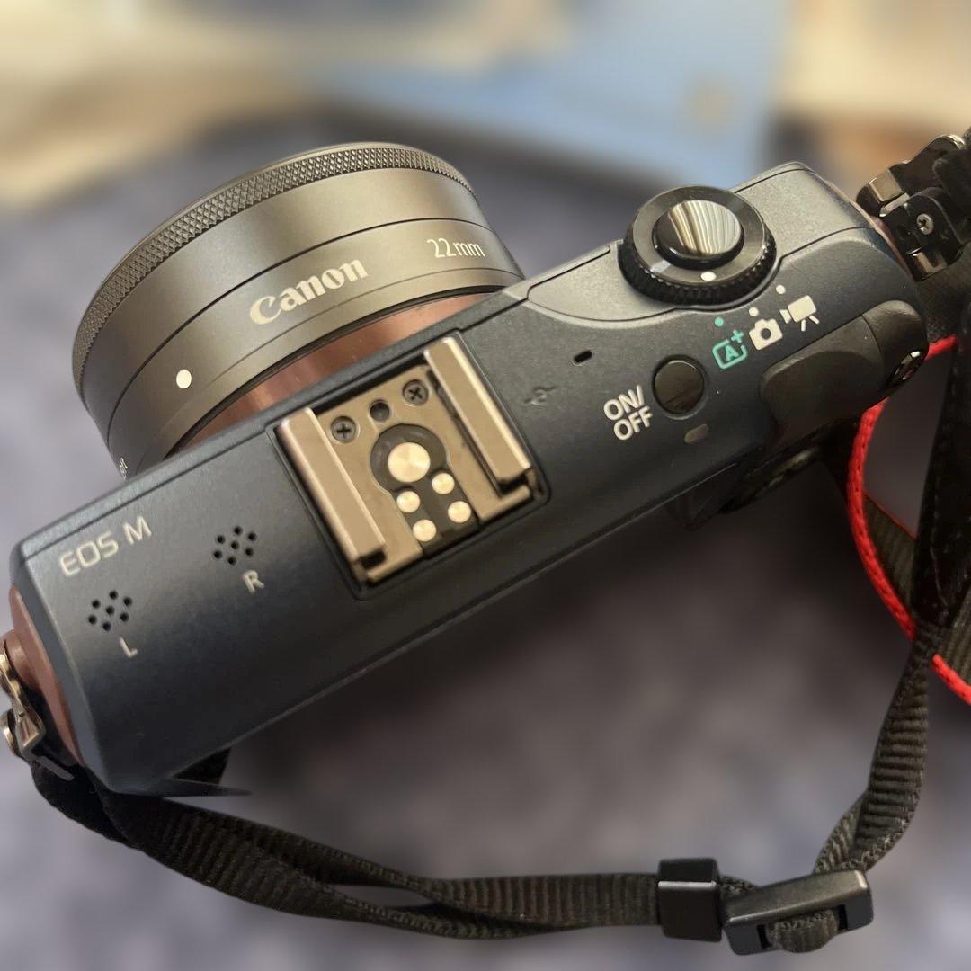 Canon EOS M2ダブルレンズキット