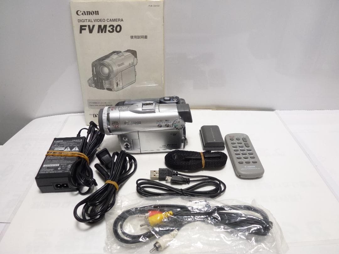 希少　大人気　動作品　キャノンビデオカメラ　DM-FV M30 　Mini DV