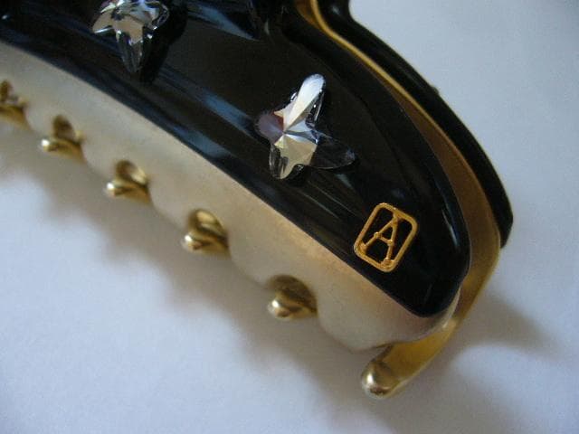 ☆美品☆レア✨アレクサンドルドゥパリ●煌めく✨蝶付きクリップ/ブラック/Mサイズ