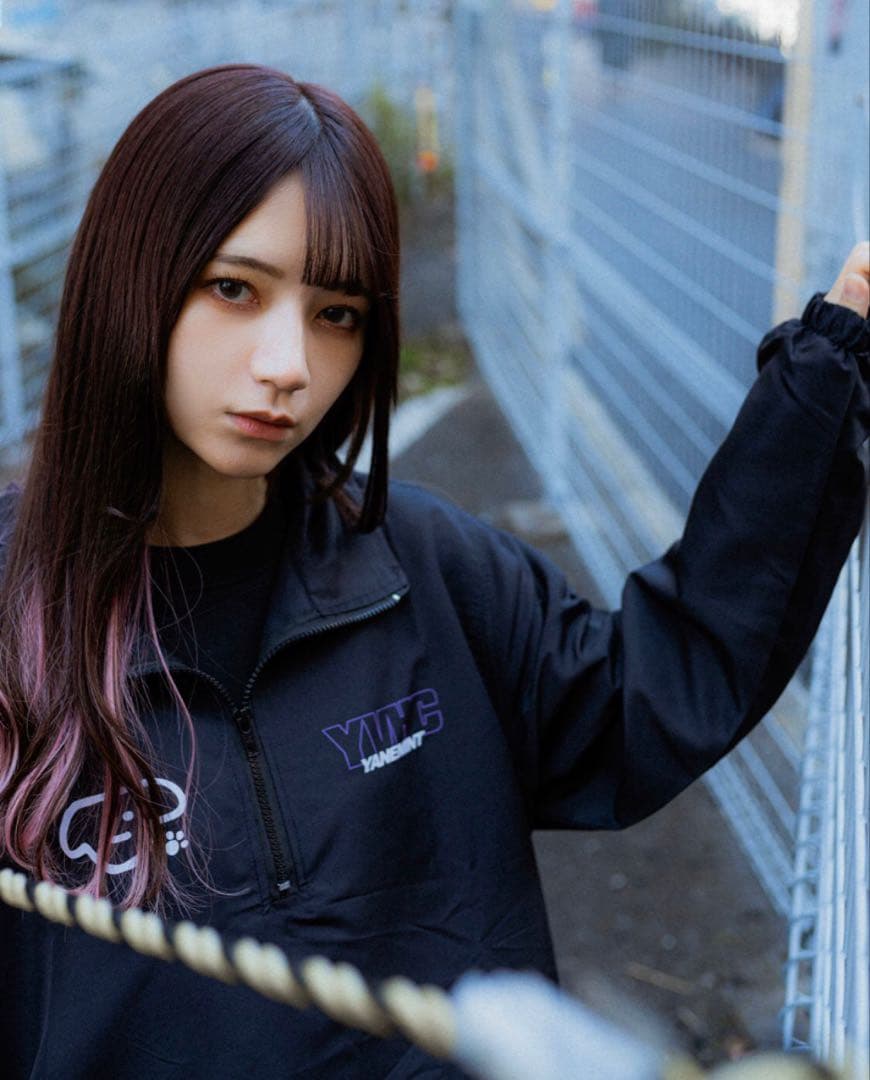 やね×YVHC ナイロンジャケット　環やね　きゅるりんってしてみて