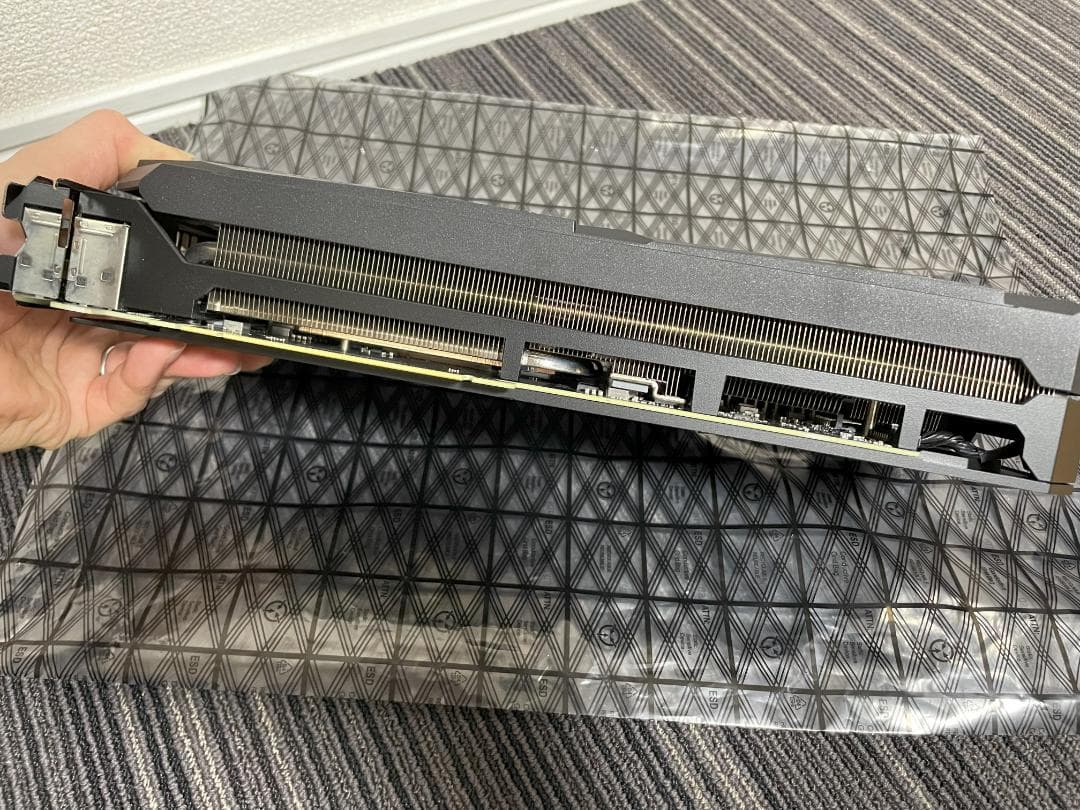 【中古品】ROG-STRIX-RTX3070TI-O8G-GAMING