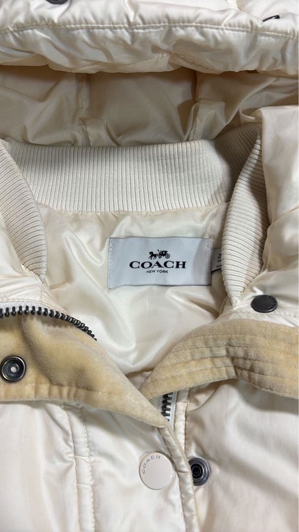COACH コーチ 白ダウンジャケット フード付ダウン50% フェザー50%