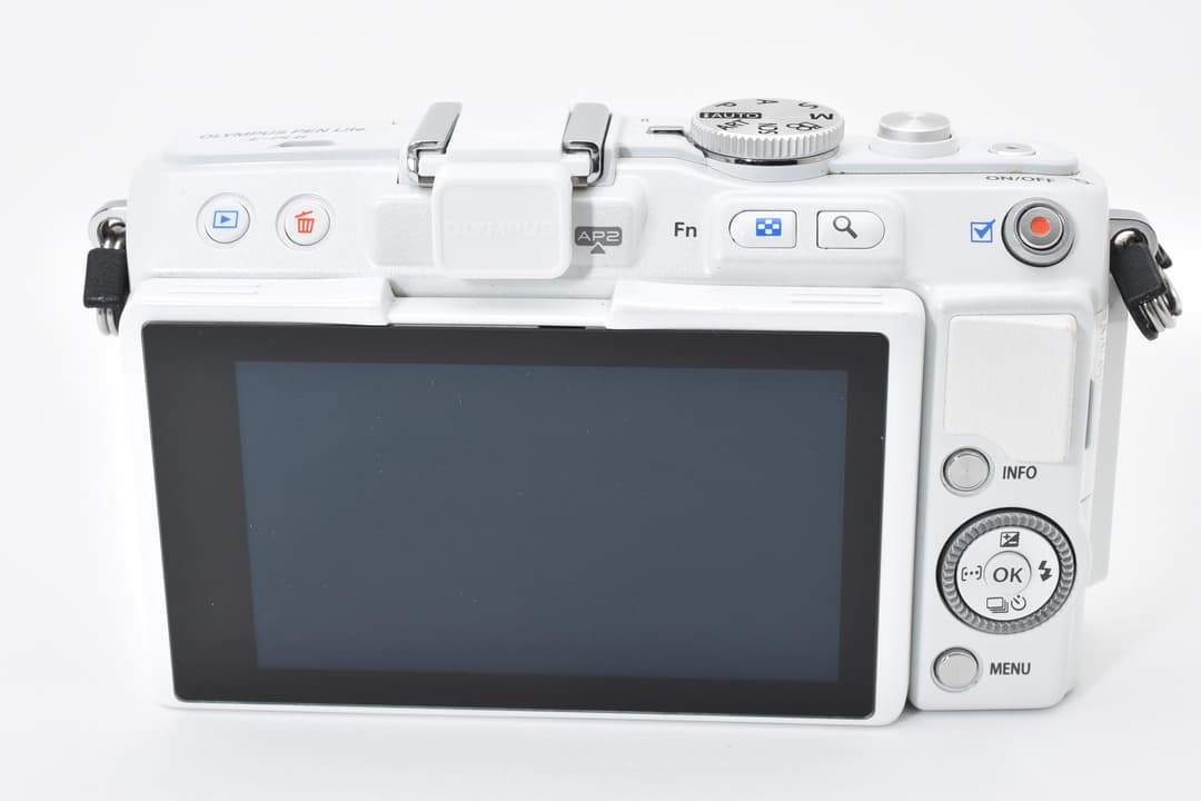 OLYMPUS E-PL6 ダブルレンズセット 0263