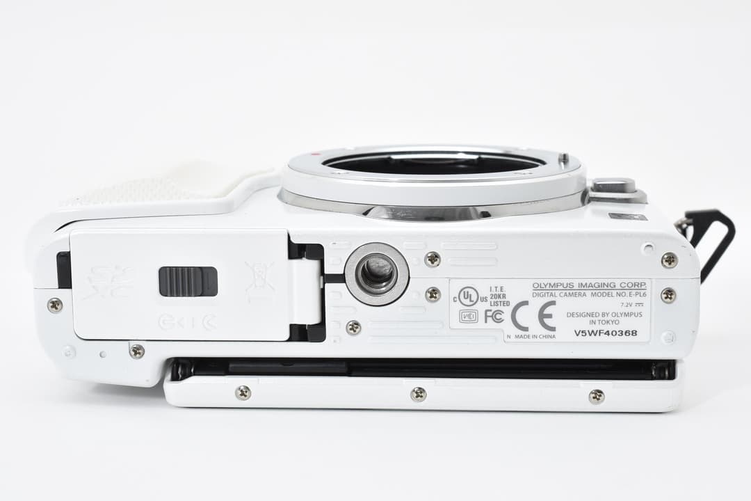 OLYMPUS E-PL6 ダブルレンズセット 0263