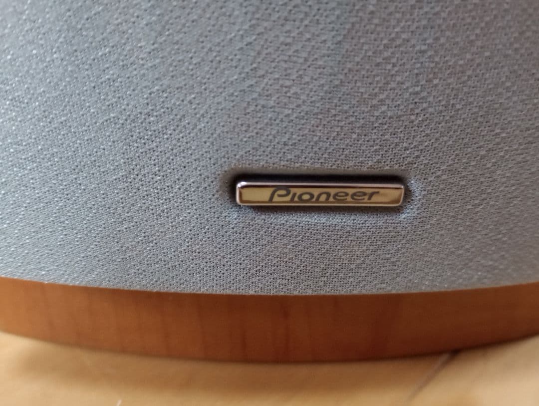 【レトロ・ヴィンテージ品】Pioneer ボックス型スピーカー シルバー・ウッド