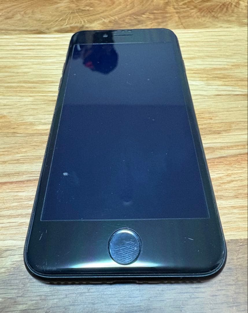 Apple iPhone SE2 ブラック 本体 バッテリー70% docomo