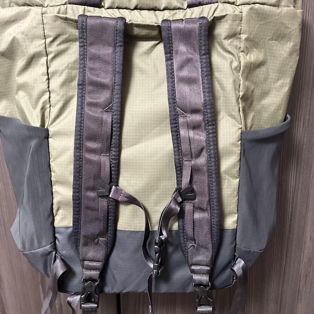 パタゴニア ウルトラライト・ブラックホール・トートバッグ27L カーキ