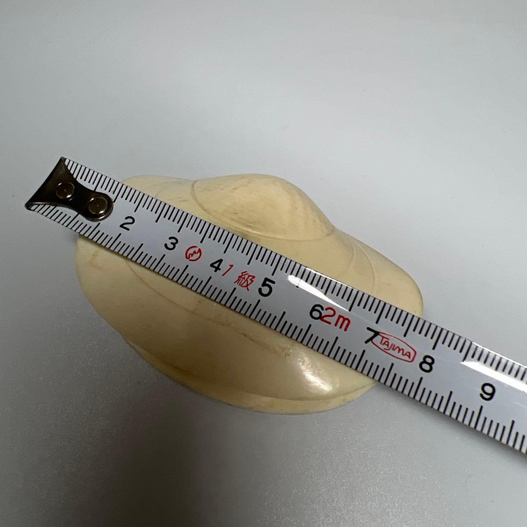 極上貝透彫置物　50g/横幅約7㎝　東Y8-0109☆2Fタサオ