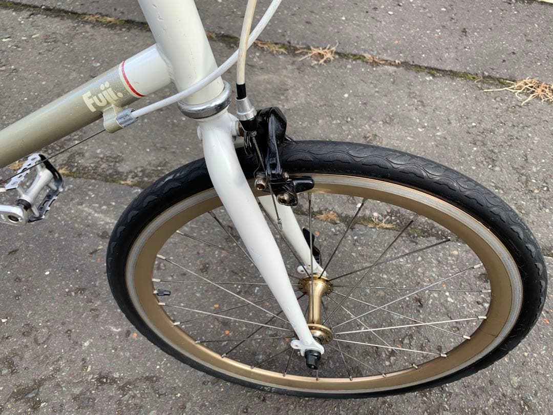 【即乘】送料無料Fuji ミニベロ小径車 Helion クロスバイク 8速 20