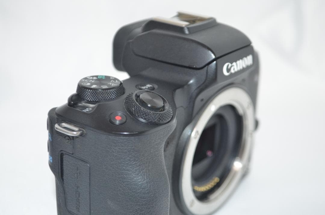 デジタルカメラ CANON EOS Kiss M EF-M 15-45mm IS STM