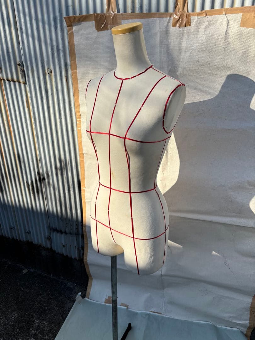 ボディーライン入り　トルソー　ボディマネキン　洋装ソーイング