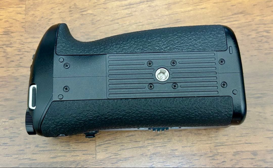 パナソニックLUMIX G9pro＋純正バッテリーグリップ純正バッテリー３個