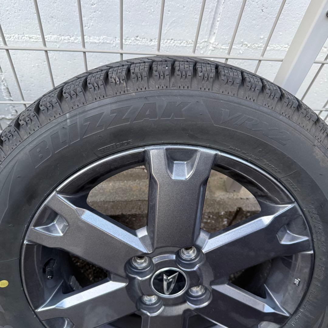 【美品】ダイハツ タフト ダーククロム純正ホイール＋スタッドレスタイヤ