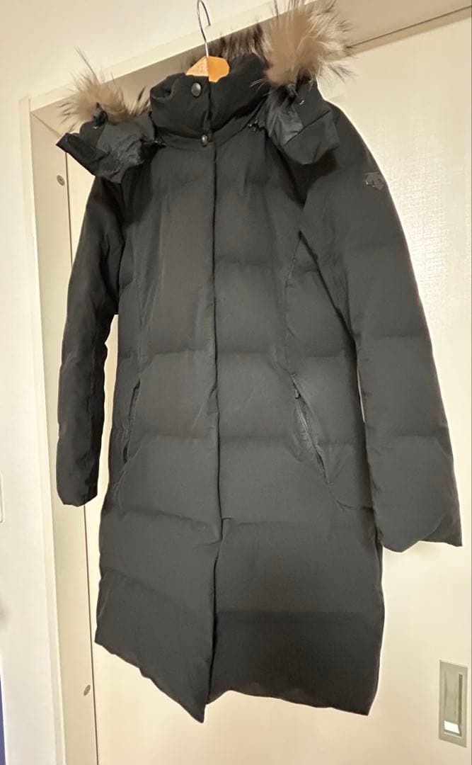 デサント水沢ダウン（レディース:XL）ブラック　ファーつき