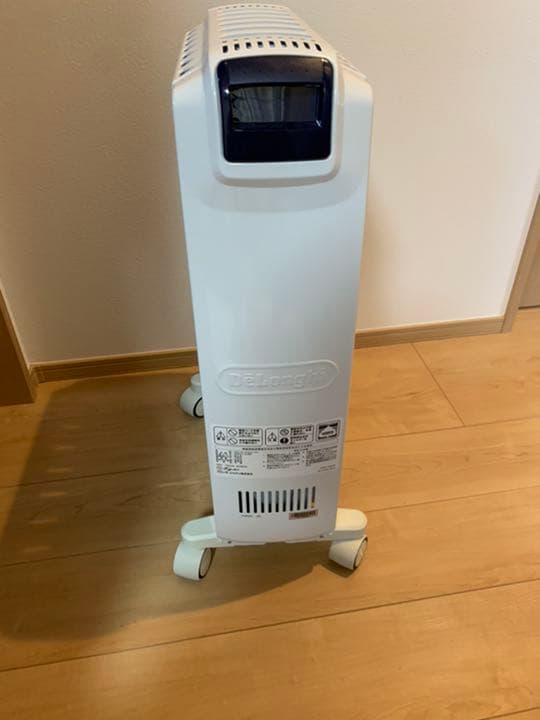 デロンギ：DeLonghi QSD0712-MB オイルヒーター