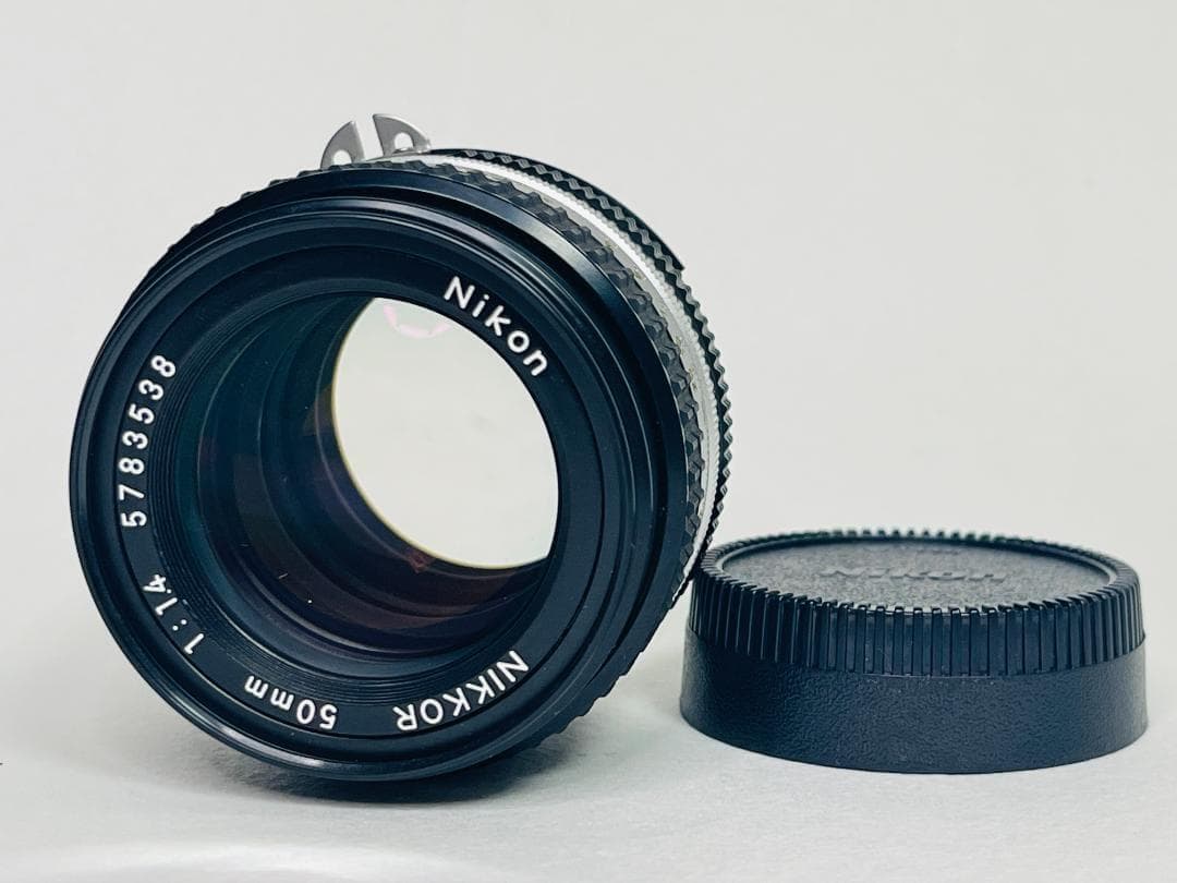 【美品】Nikon Ai-s NIKKOR 50mm F1.4【銘玉標準レンズ】