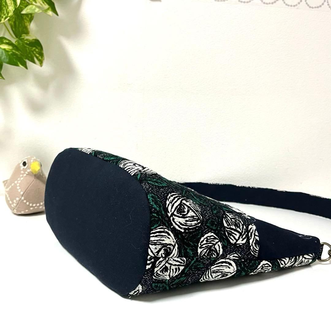 ミナペルホネン　ハンドメイドバッグ　楕円底ショルダーバッグ