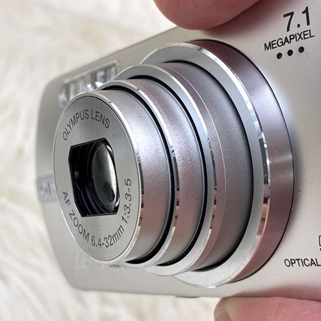 極美品 OLYMPUS μ750 メガピクセル コンパクトデジタルカメラ