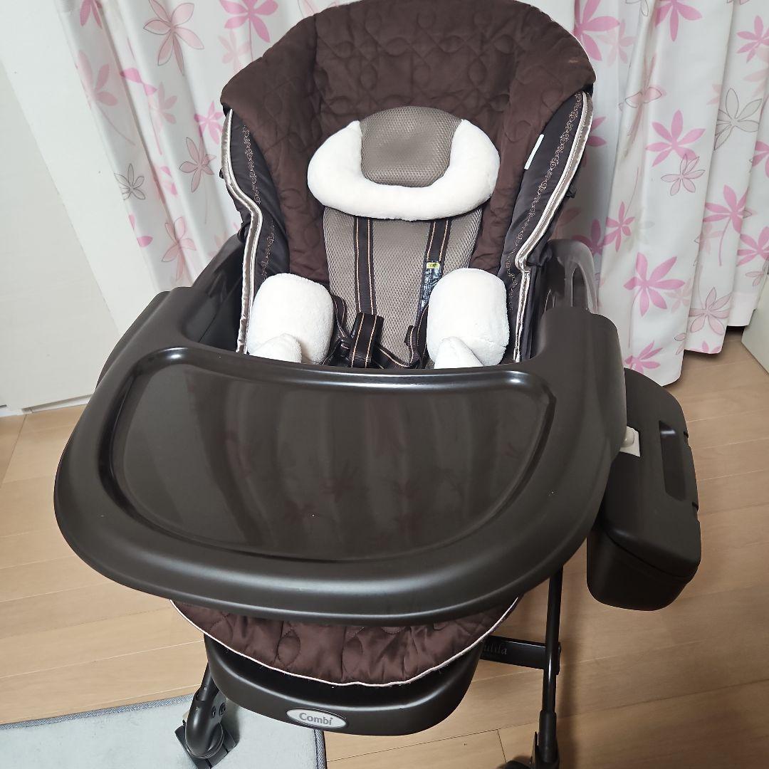 combi コンビ　 ネムリラ AUTO SWING ハイローチェア電動