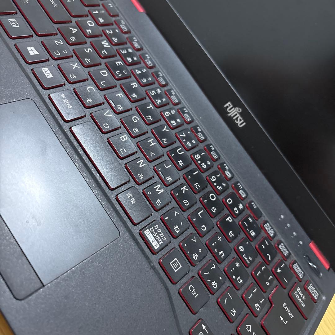 FujitsuノートパソコンLIFEBOOK UH75/B3