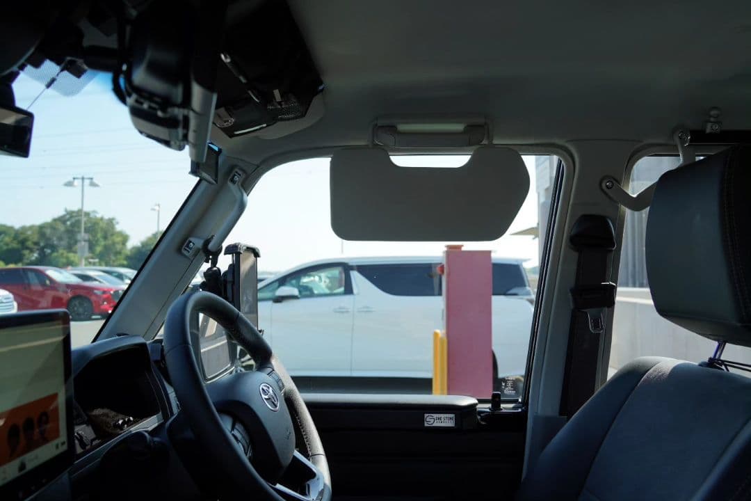 再再販 GDJ76W ランドクルーザー70 トヨタ純正 サイドサンバイザー