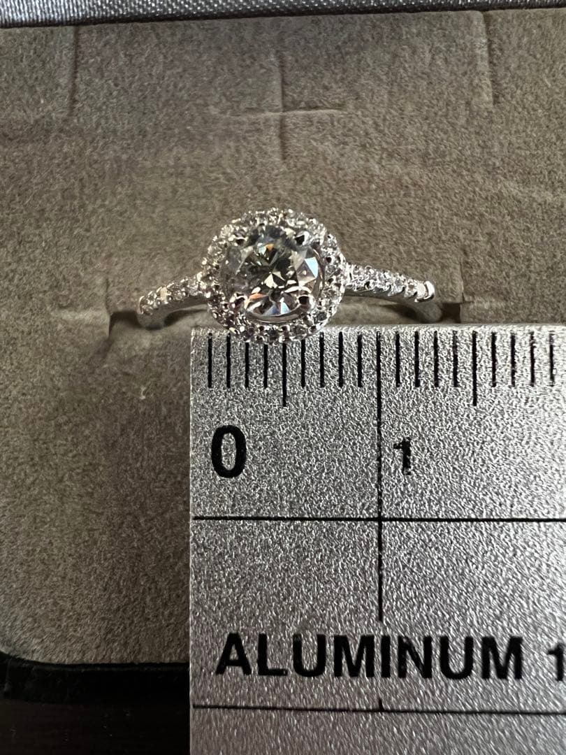 PT900 天然ダイヤモンド計0.609ct リング　12号